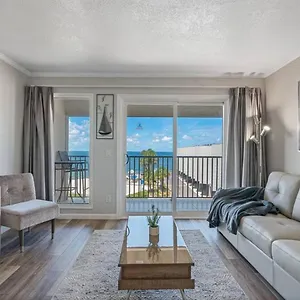Stunning Bay Views From Your Private Balcony Tampa